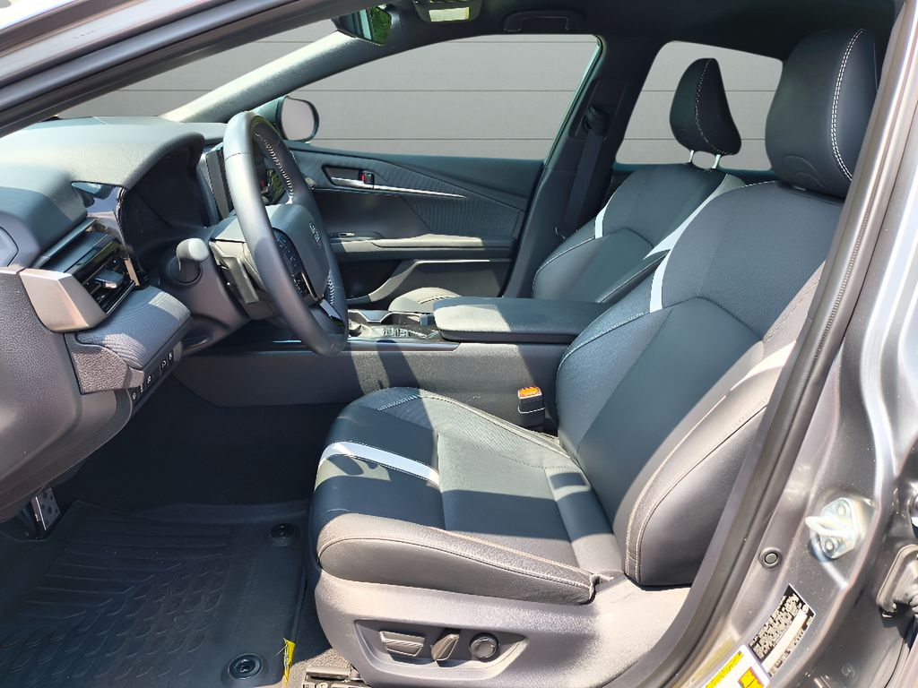 2025 Toyota Camry Hybrid SE - Heavy Metal exterior view 16