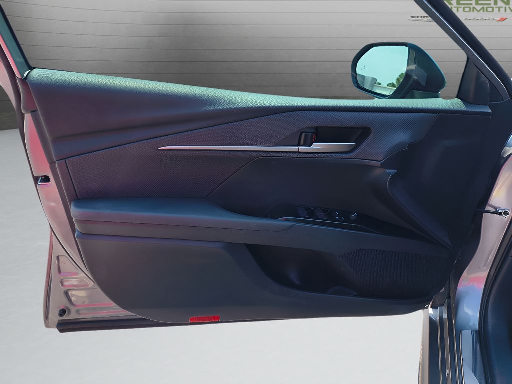 2025 Toyota Camry Hybrid SE - Heavy Metal exterior view 13