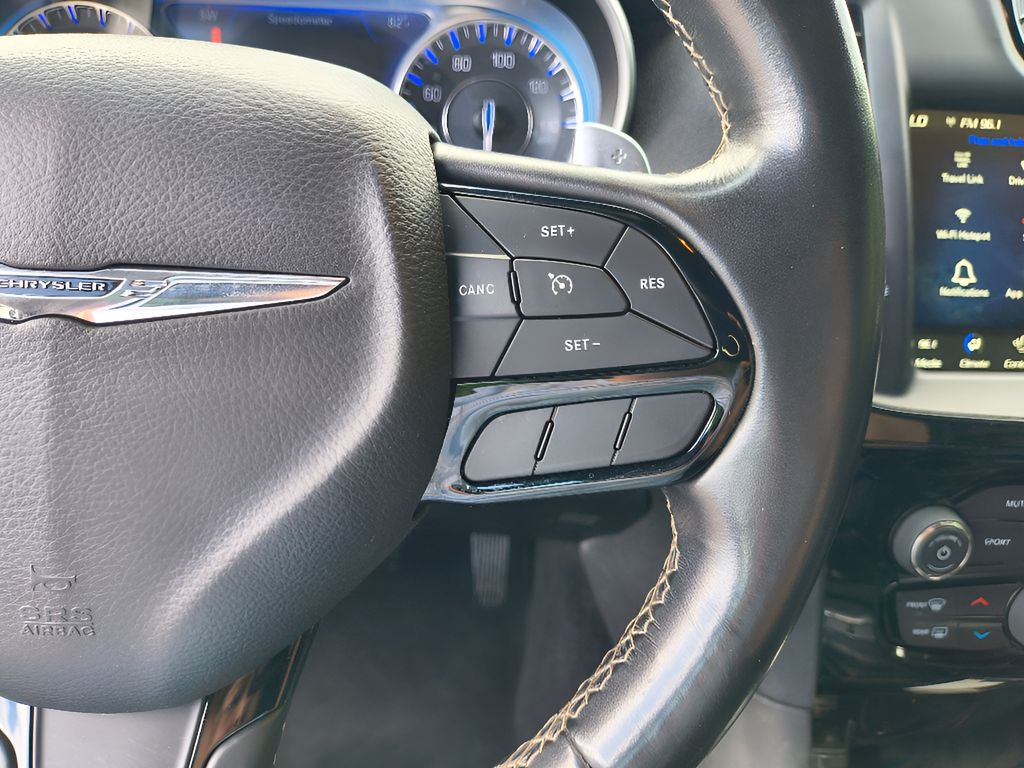 2021 Chrysler 300S W/NAV - Gloss Black exterior view 15