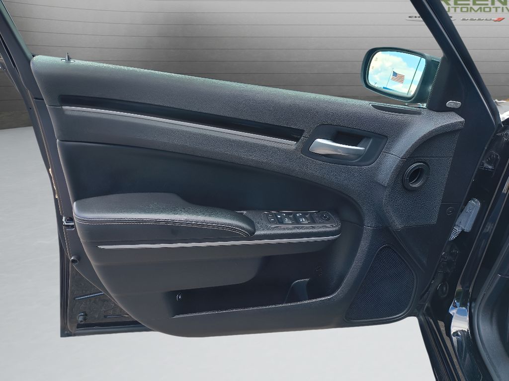 2021 Chrysler 300S W/NAV - Gloss Black exterior view 10