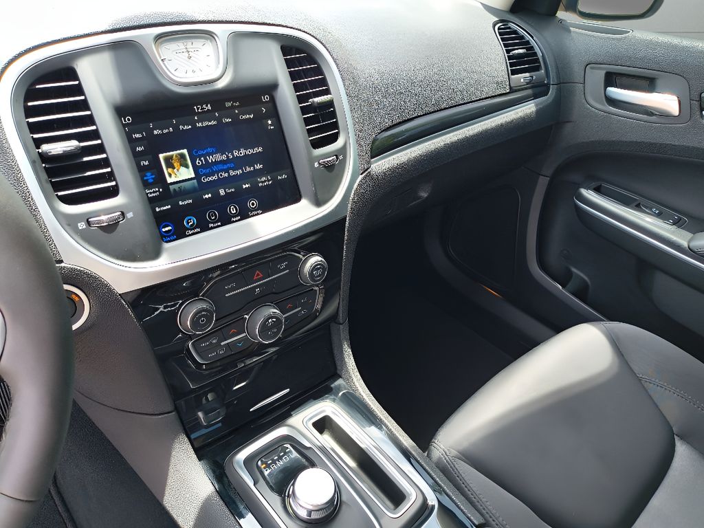 2023 Chrysler 300 Touring - Bright White Clearcoat exterior view 18