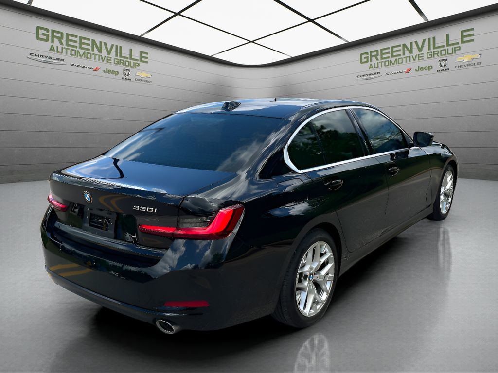 2025 BMW 3 series 330i - Black exterior view 5