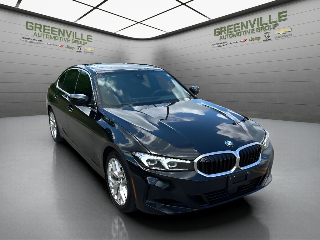 2025 BMW 3 series 330i - Black exterior view 3