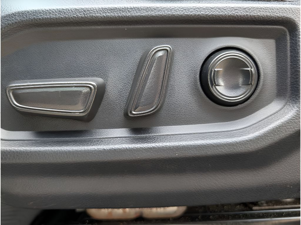 2022 Toyota Tundra Limited CrewMax 5.5' Bed - Magnetic Gray Metallic exterior view 16