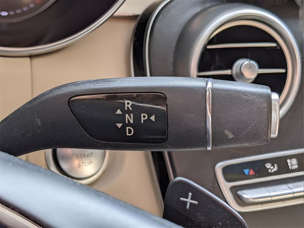 2018 Mercedes-Benz GLC 300 - BLACK exterior view 20