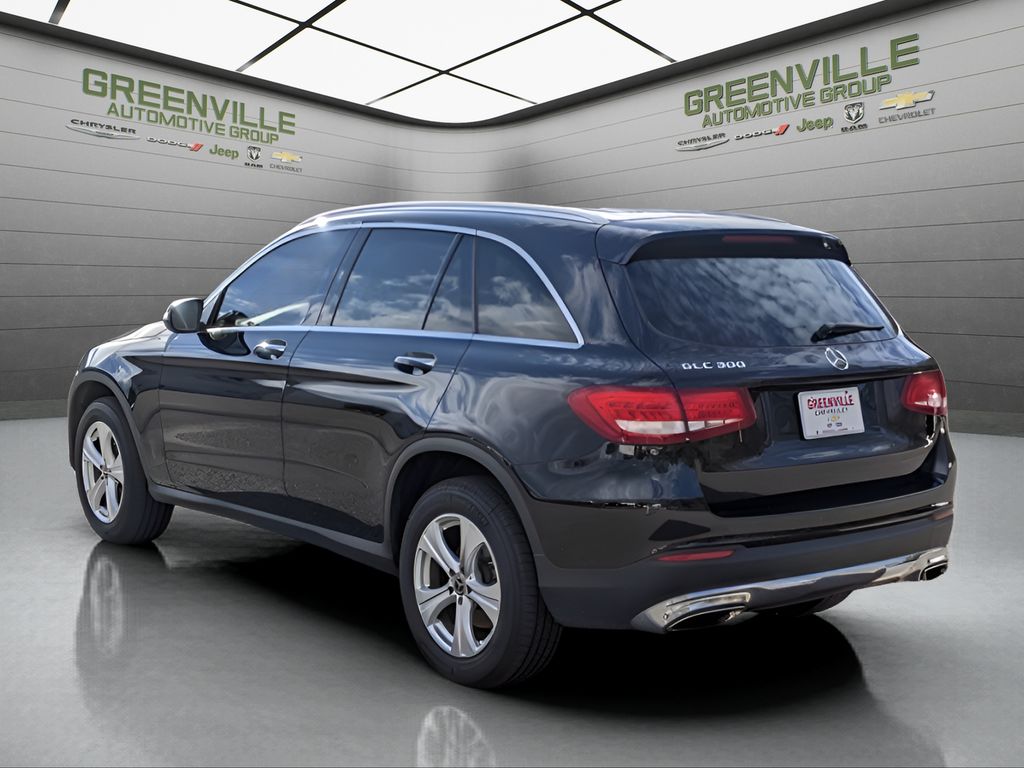 2018 Mercedes-Benz GLC 300 - BLACK exterior view 3