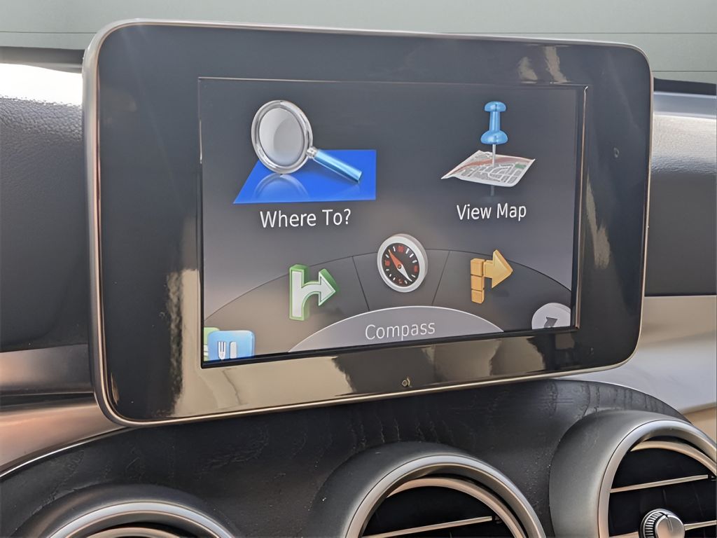 2018 Mercedes-Benz GLC 300 - BLACK exterior view 17