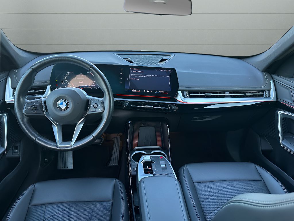 2025 BMW X1 xDrive28i - Alpine White exterior view 14