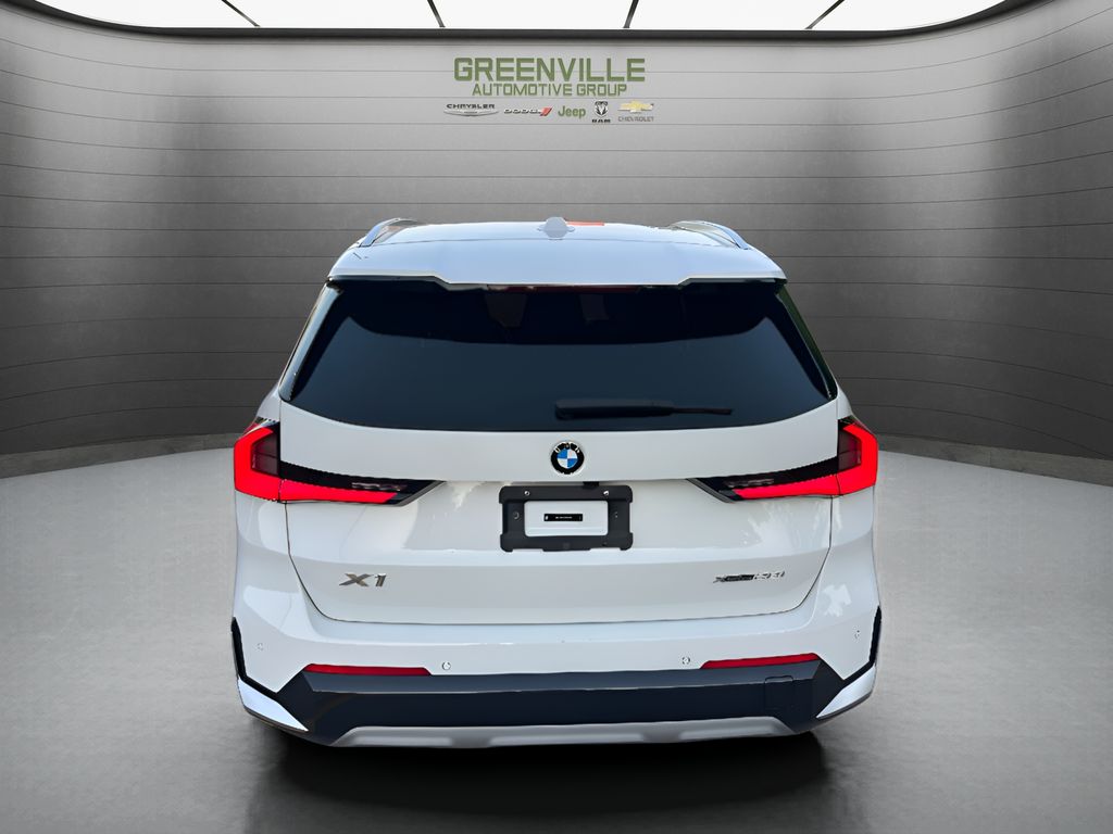 2025 BMW X1 xDrive28i - Alpine White exterior view 6