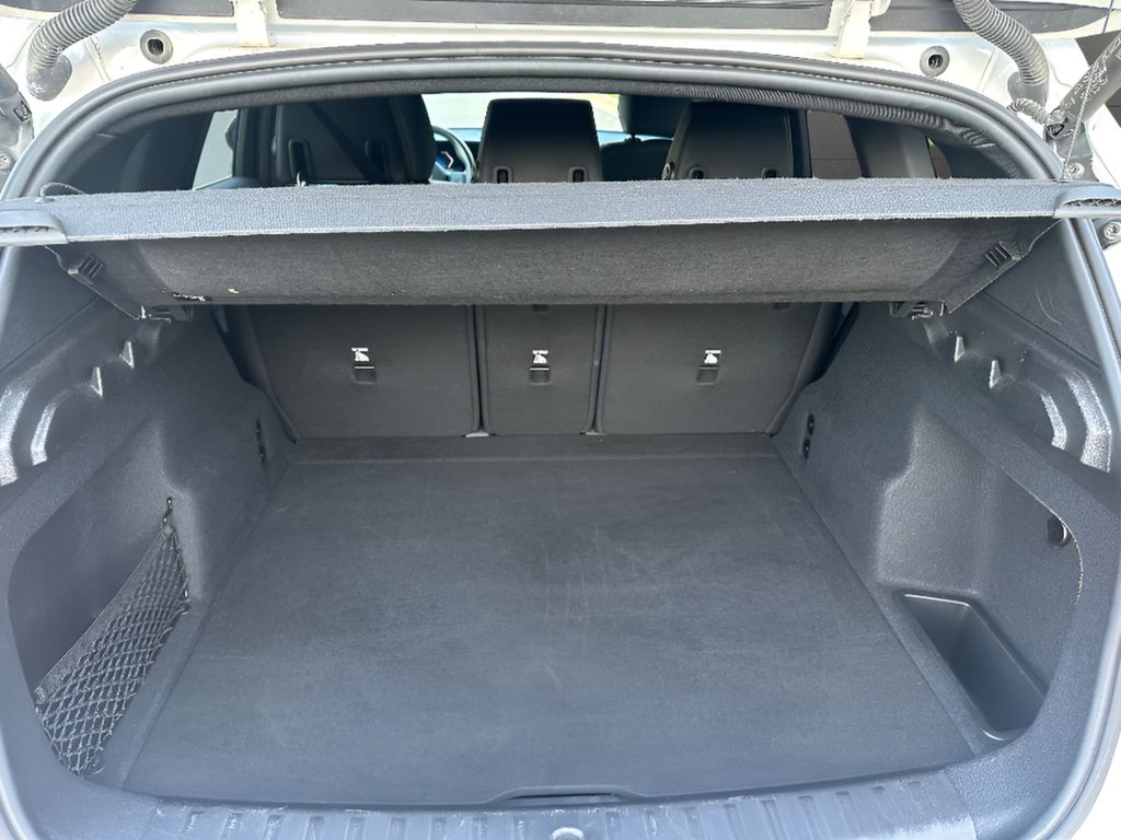 2025 BMW X1 xDrive28i - Alpine White exterior view 10