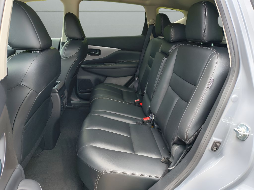 Used 2024 Nissan Murano SV