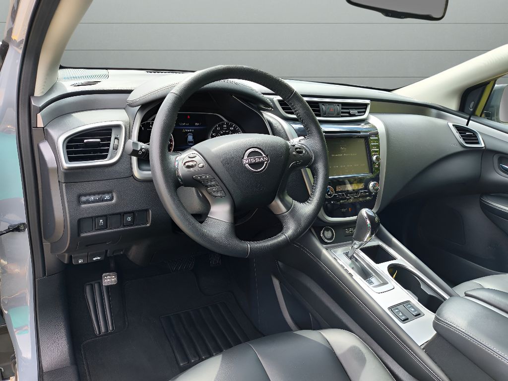 Used 2024 Nissan Murano SV