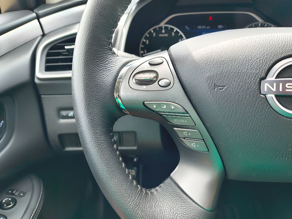 Used 2024 Nissan Murano SV