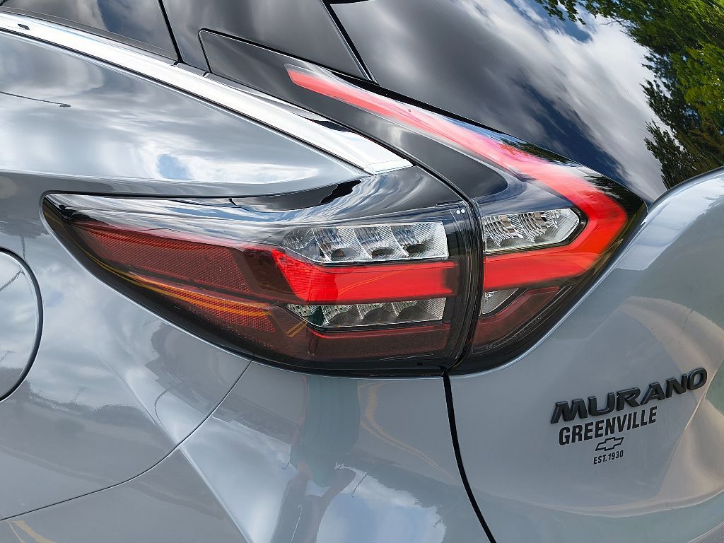 Used 2024 Nissan Murano SV