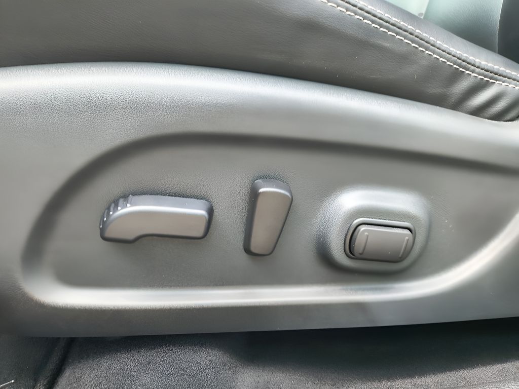 Used 2024 Nissan Murano SV