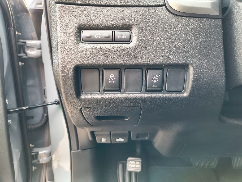 Used 2024 Nissan Murano SV