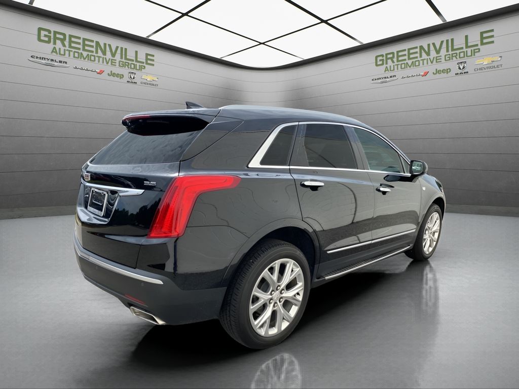 2018 Cadillac XT5 Luxury FWD - STELLAR BLACK METALLIC exterior view 5