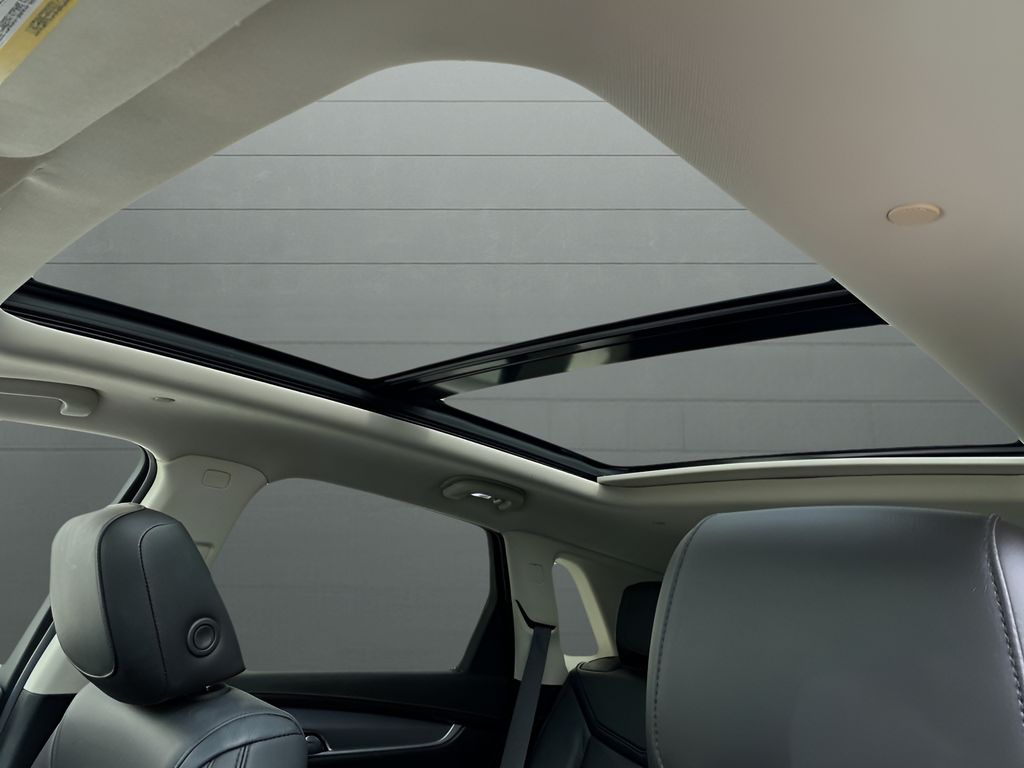 2018 Cadillac XT5 Luxury FWD - STELLAR BLACK METALLIC exterior view 10