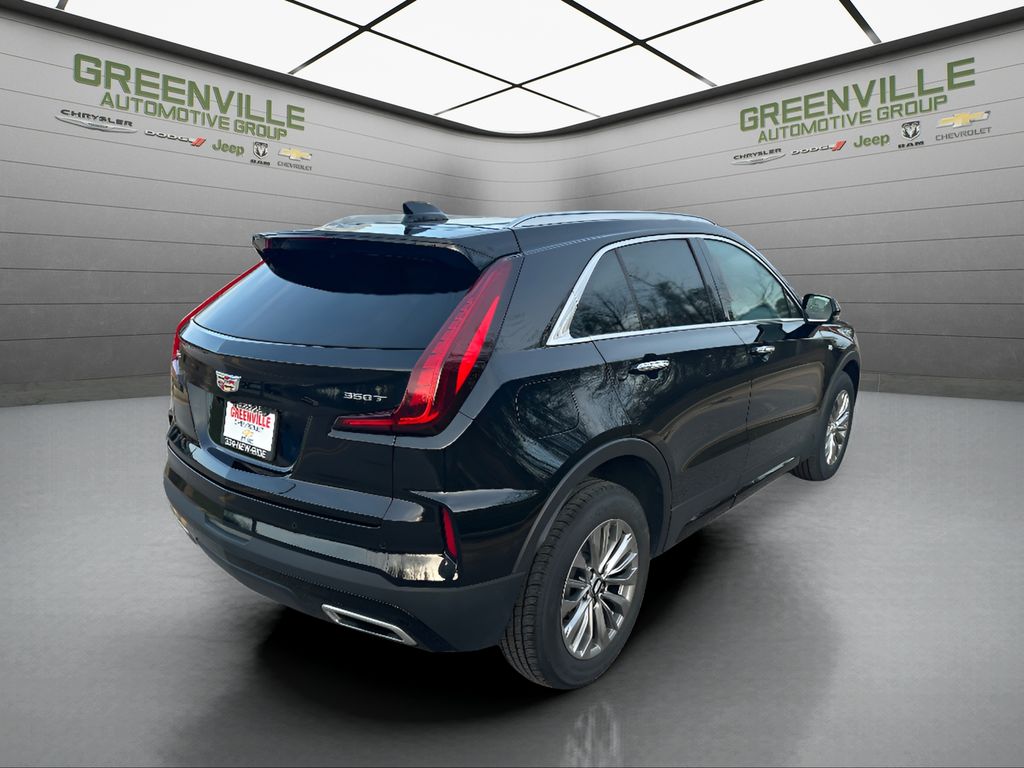 2025 Cadillac XT4 FWD Premium Luxury - Stellar Black Metallic exterior view 5