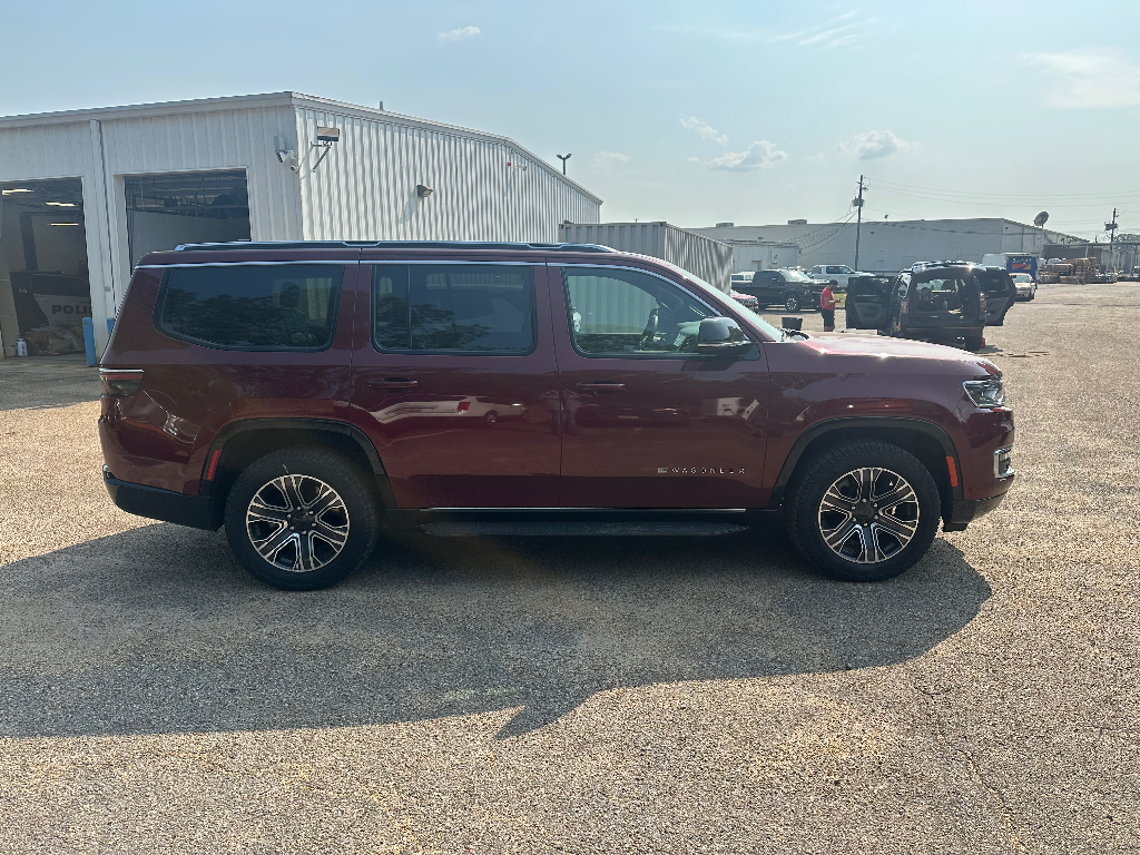 2024 Jeep Wagoneer Series II - Velvet Red Pearlcoat exterior view 9