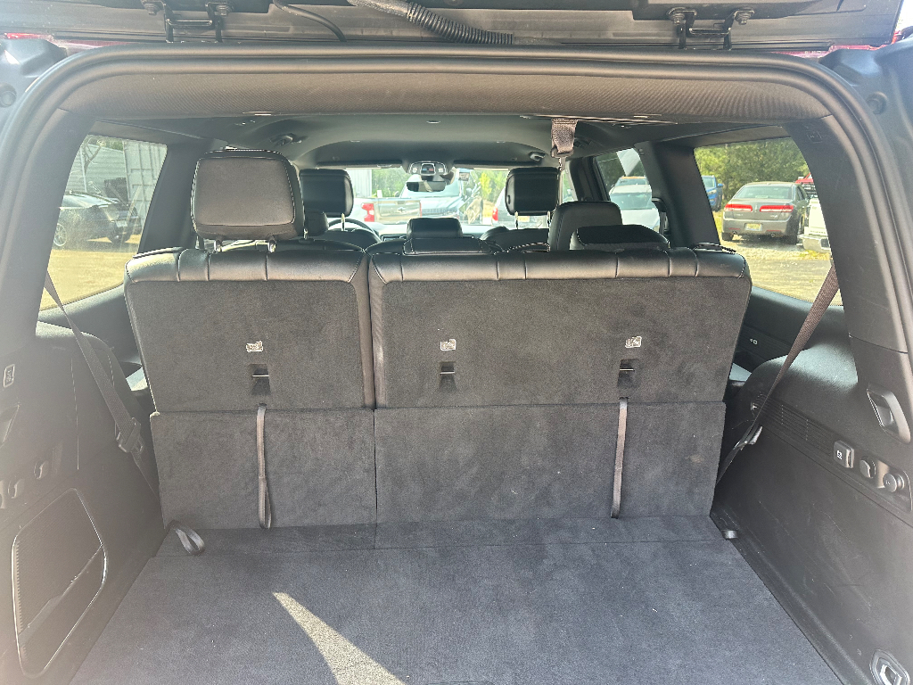 2024 Jeep Wagoneer Series II - Velvet Red Pearlcoat exterior view 13