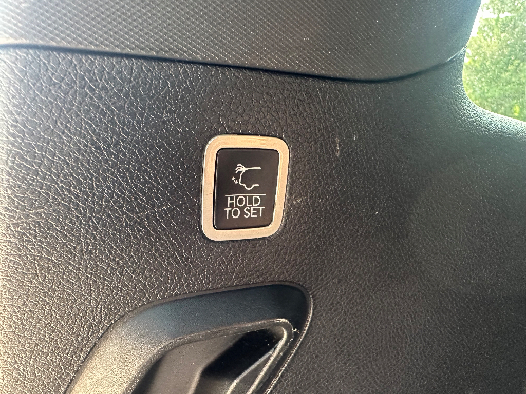 2024 Jeep Wagoneer Series II - Velvet Red Pearlcoat exterior view 14