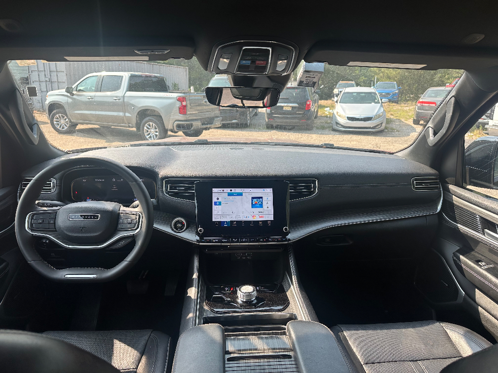 2024 Jeep Wagoneer Series II - Velvet Red Pearlcoat exterior view 18