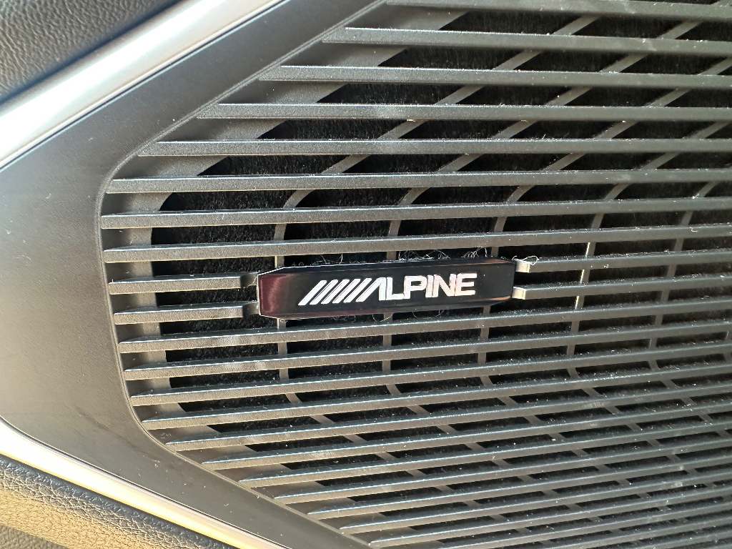 2024 Jeep Wagoneer Series II - Velvet Red Pearlcoat exterior view 11