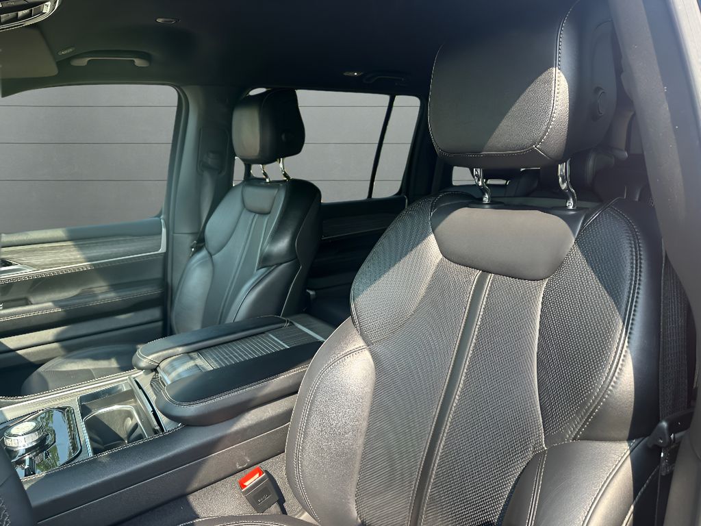 Used 2024 Jeep Wagoneer Series II