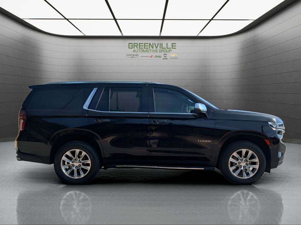 2024 Chevrolet Tahoe Premier - Black exterior view 9