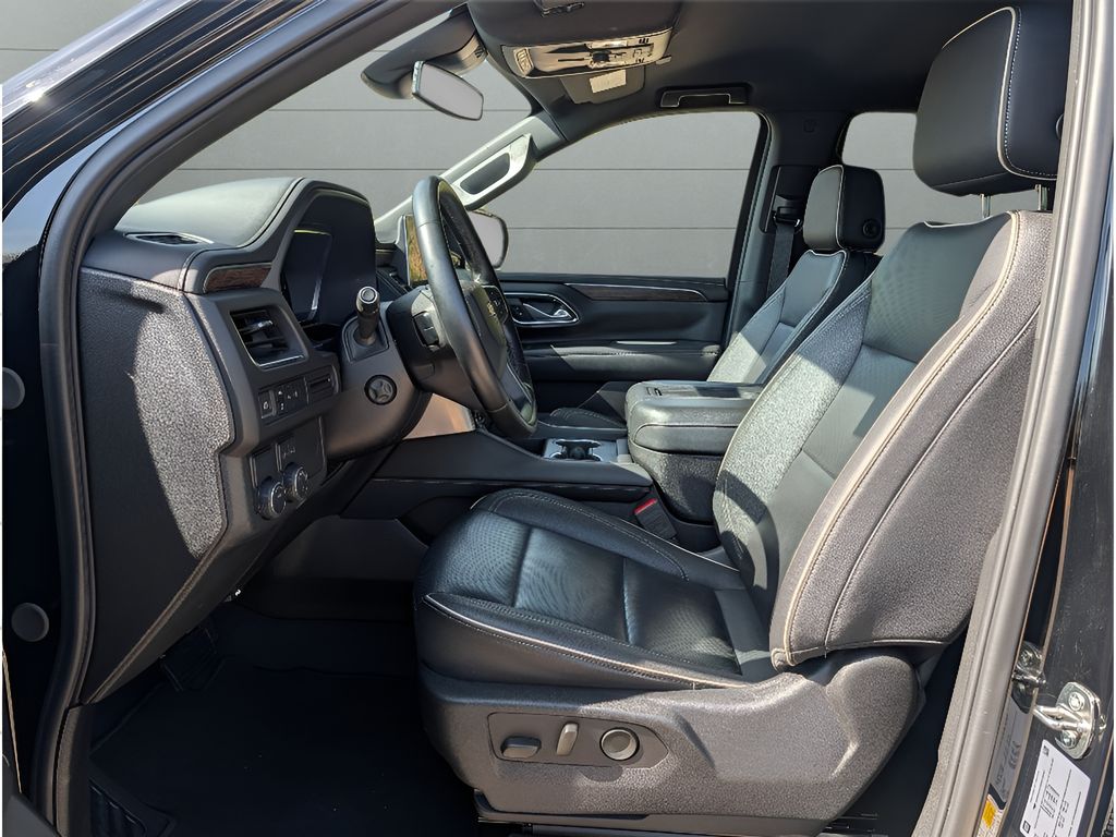 2024 Chevrolet Tahoe Premier - Black exterior view 19