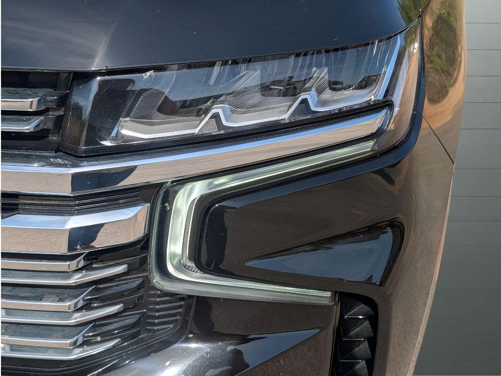 2024 Chevrolet Tahoe Premier - Black exterior view 12