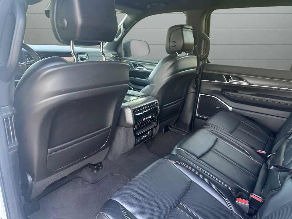 2024 Jeep Wagoneer Series II - Bright White Clearcoat exterior view 17