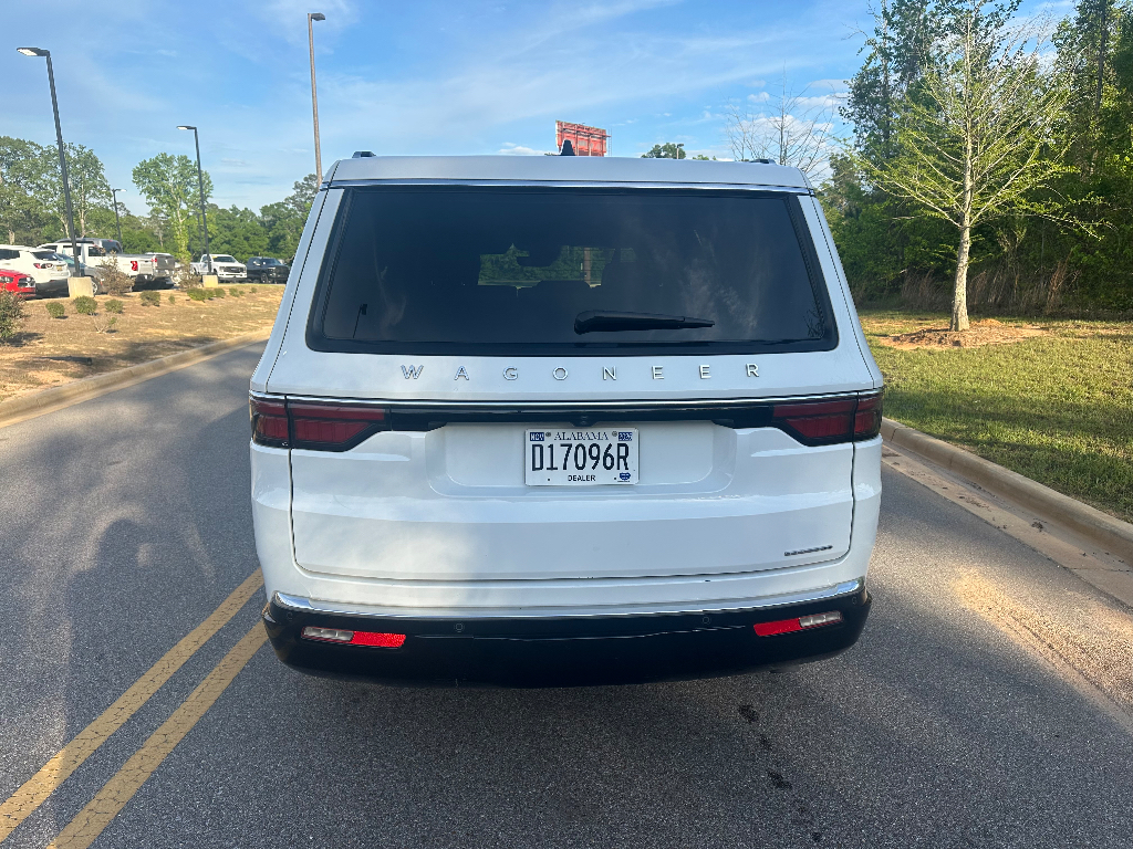 2024 Jeep Wagoneer Series II - Bright White Clearcoat exterior view 7