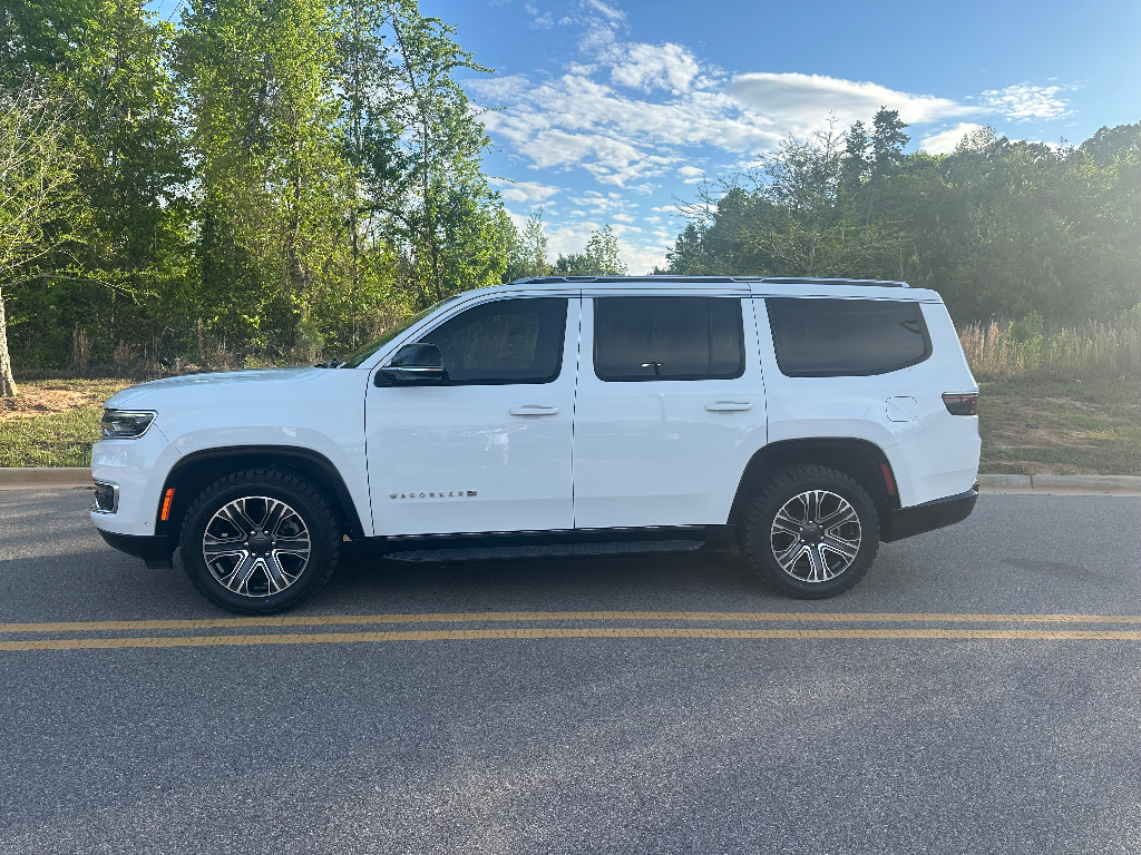 2024 Jeep Wagoneer Series II - Bright White Clearcoat exterior view 4
