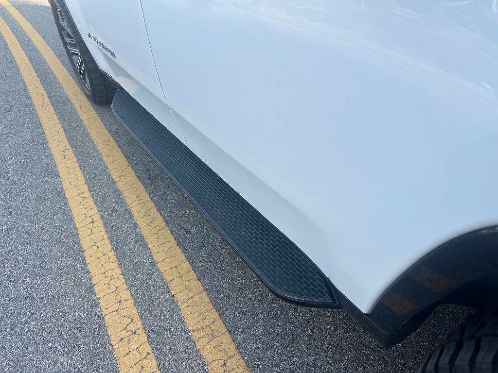 2024 Jeep Wagoneer Series II - Bright White Clearcoat exterior view 15