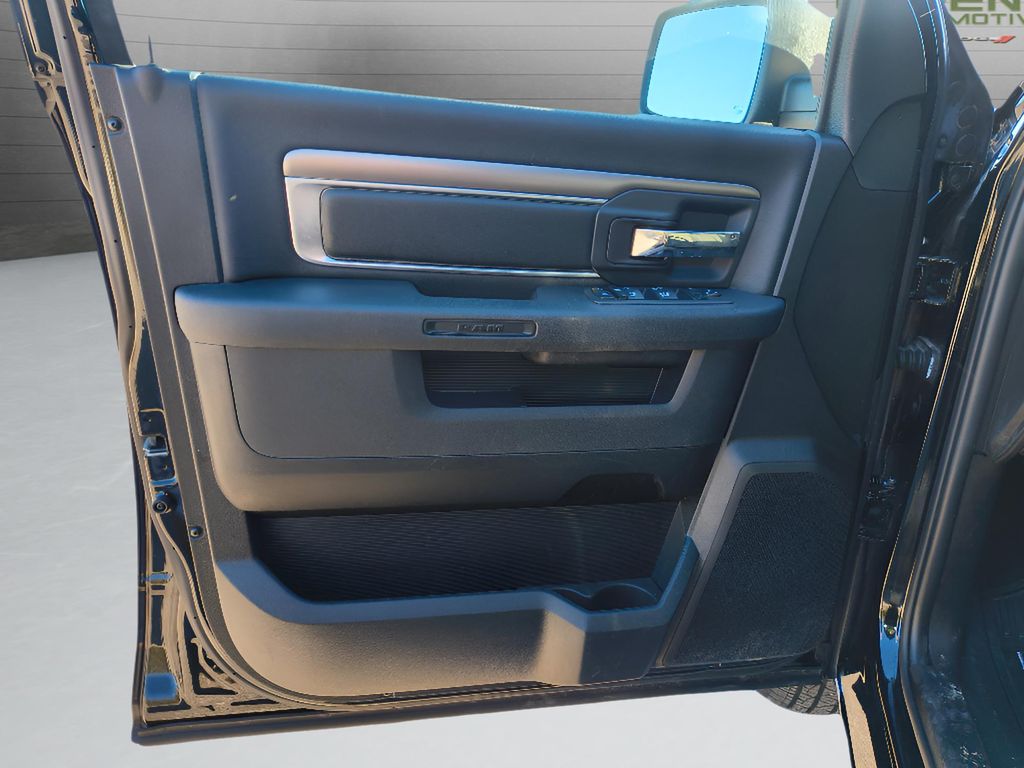 2024 Ram 1500 Classic Warlock - Diamond Black Crystal Pearlcoat exterior view 14