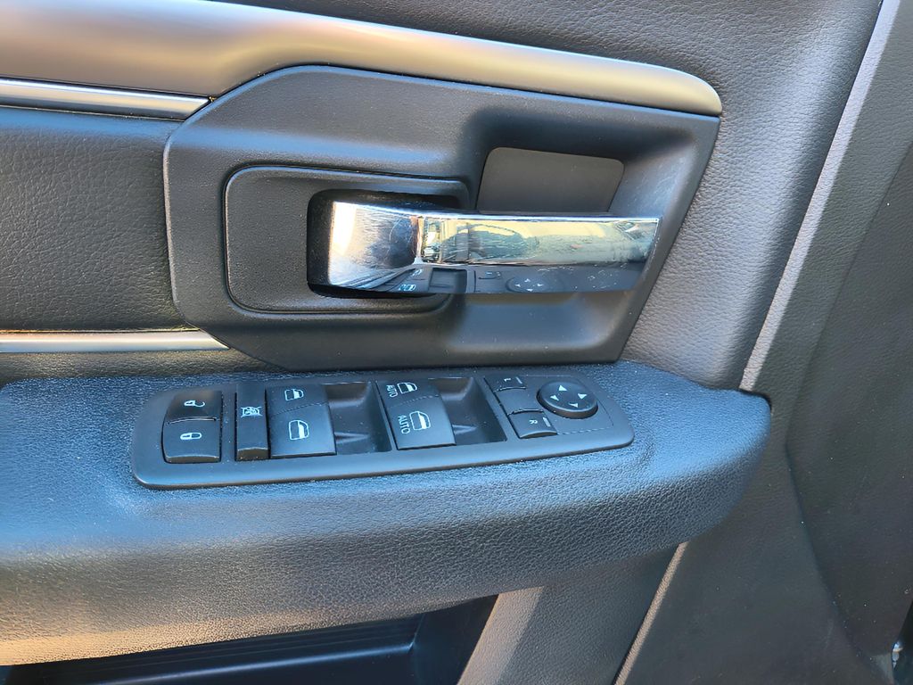 2024 Ram 1500 Classic Warlock - Diamond Black Crystal Pearlcoat exterior view 13