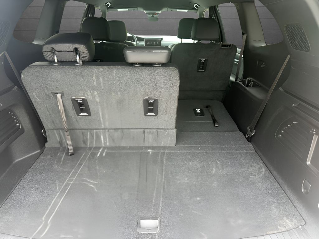 2026 GMC Acadia FWD Elevation - Summit White exterior view 11