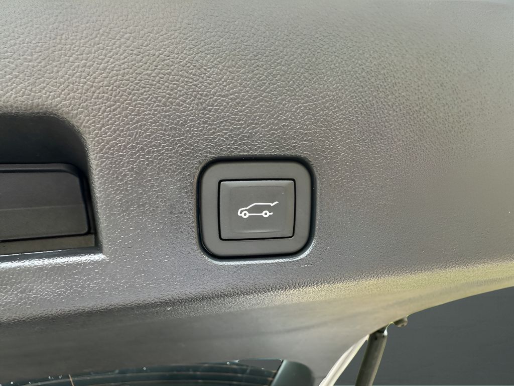 2026 GMC Acadia FWD Elevation - Summit White exterior view 13
