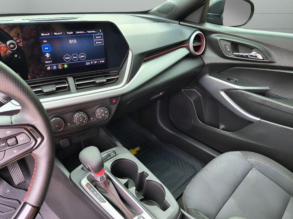 2024 Chevrolet Trax 1RS - Mosaic Black Metallic exterior view 16