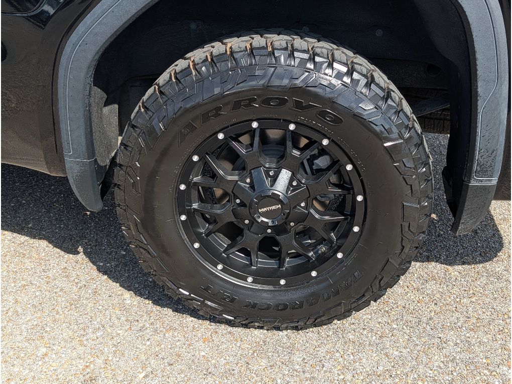 2024 GMC Sierra 1500 - Onyx Black exterior view 3