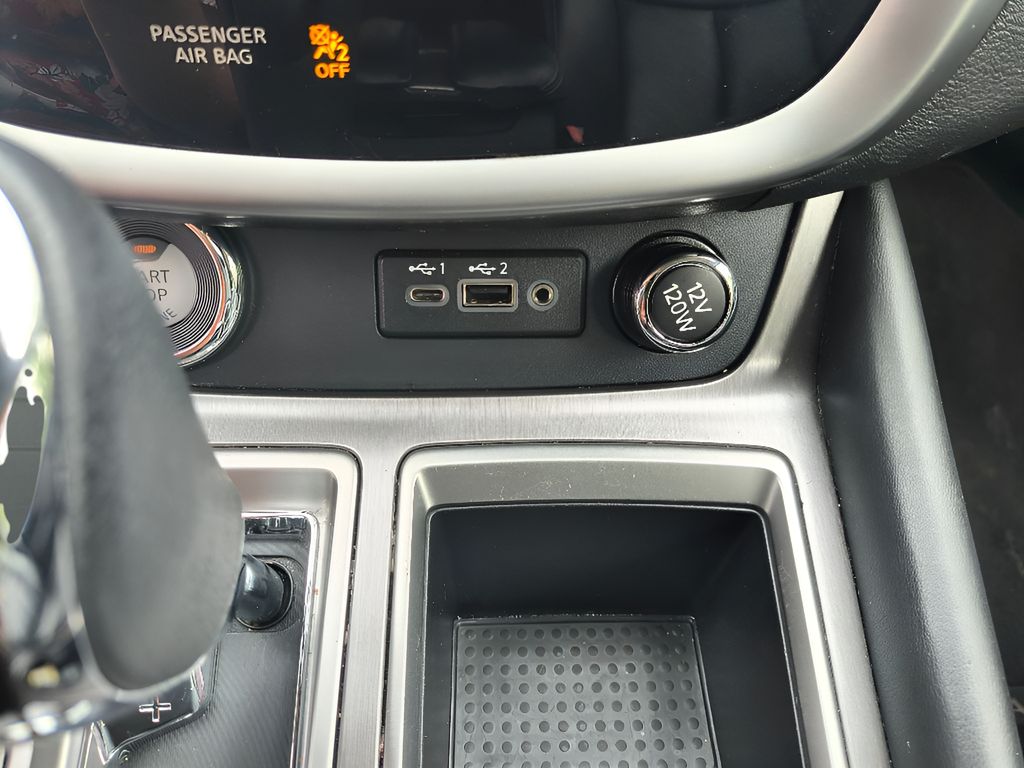 Used 2023 Nissan Murano SV