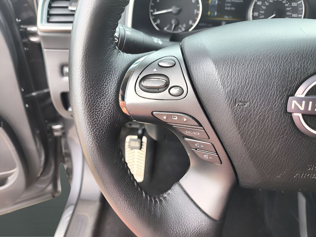 Used 2023 Nissan Murano SV