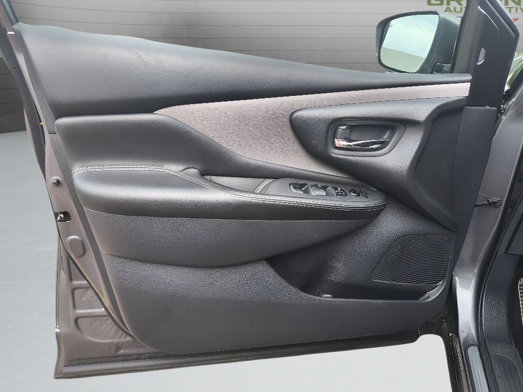 Used 2023 Nissan Murano SV