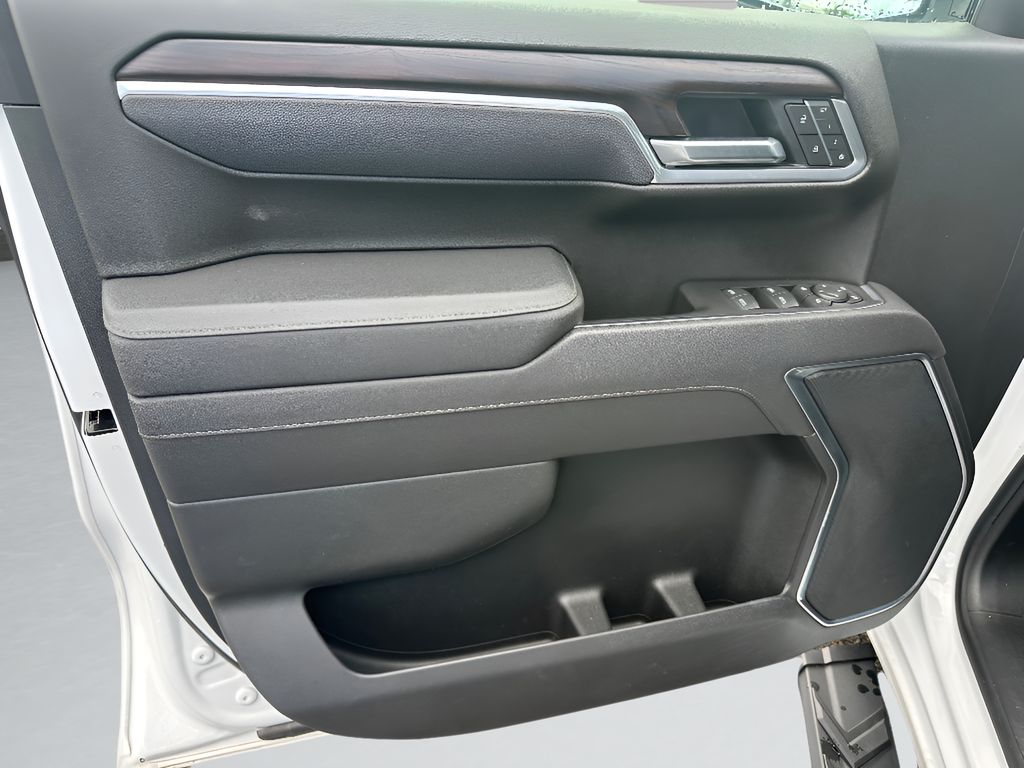 2026 GMC Sierra 1500.0 - Summit White exterior view 18