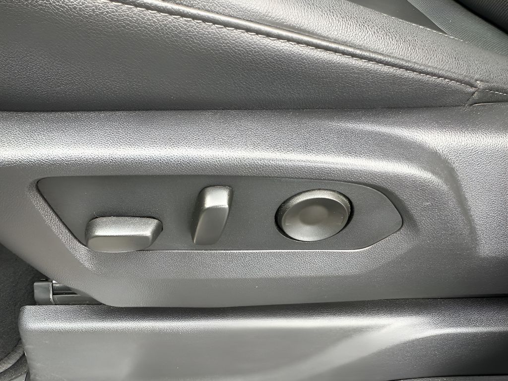 2026 GMC Sierra 1500.0 - Summit White exterior view 20