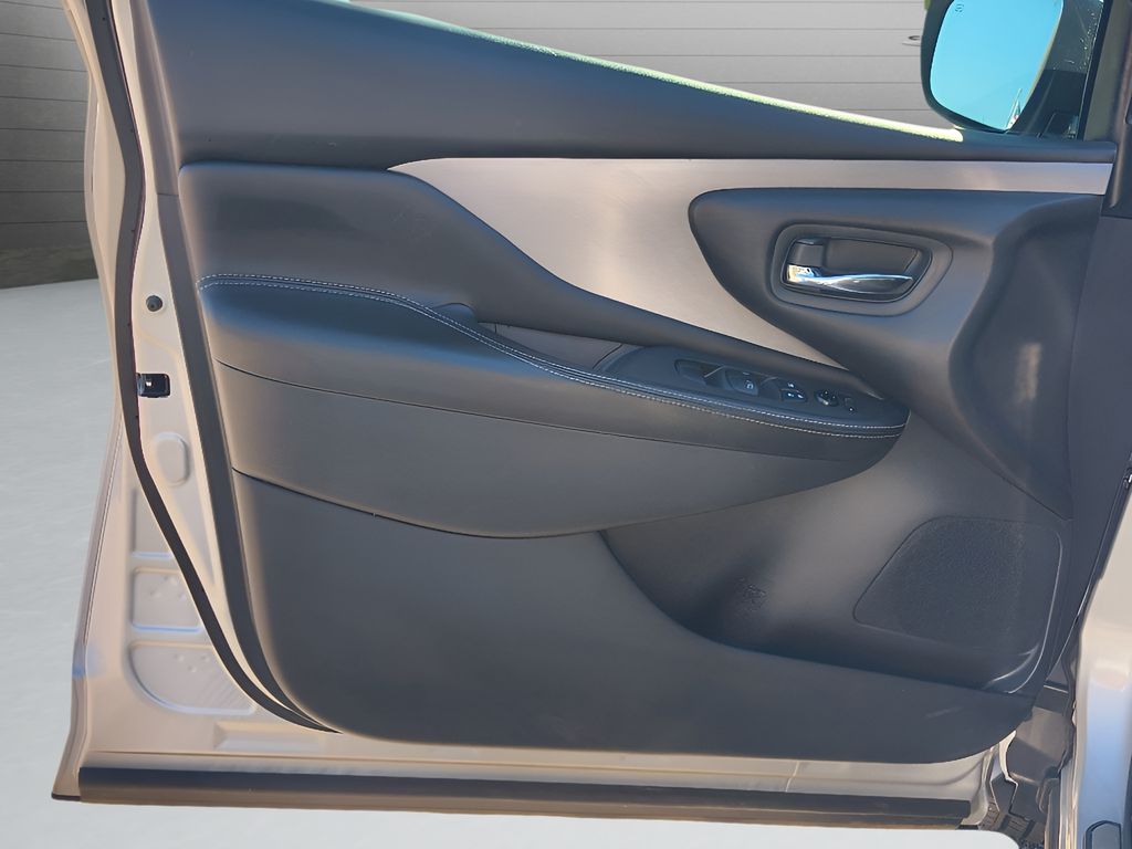 2021 Nissan Murano SV - Brilliant Silver Metallic exterior view 14