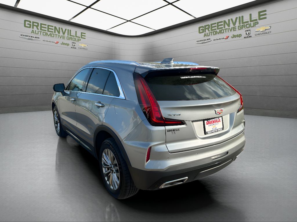 2024 Cadillac XT4 FWD Premium Luxury - Argent Silver Metallic exterior view 7