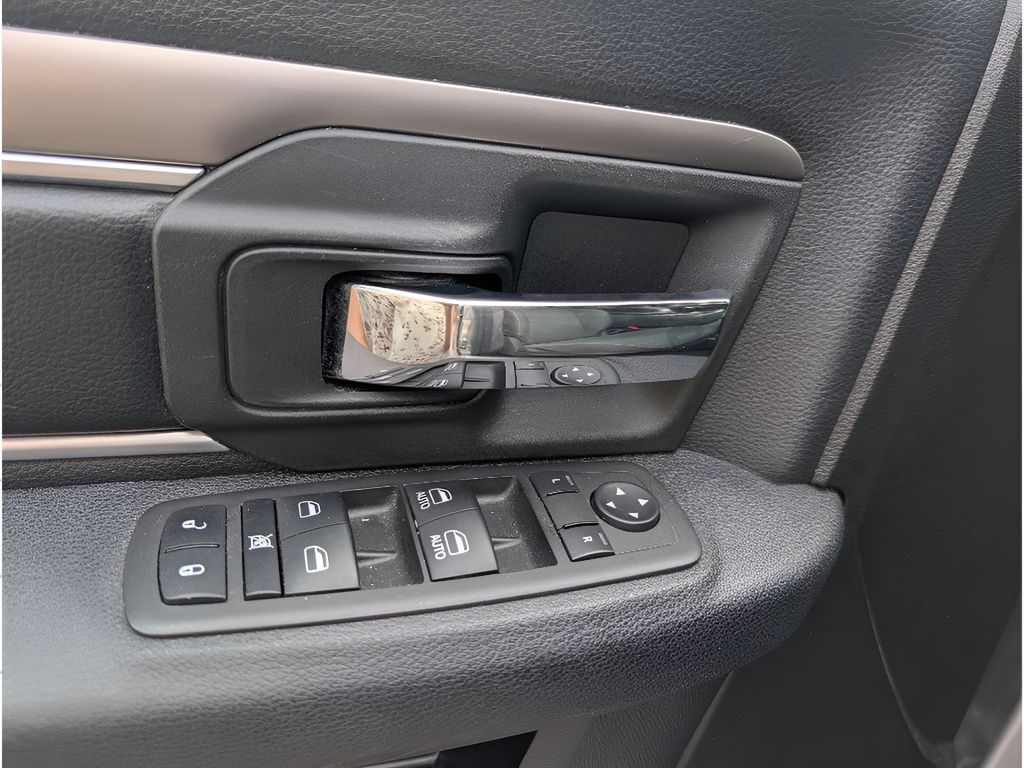 2024 Ram 1500 Classic Warlock - Billet Silver Metallic Clearcoat exterior view 14